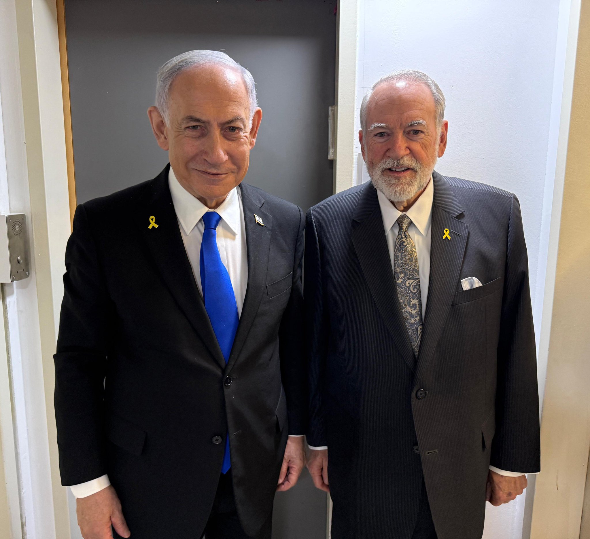 Mike Huckabee Calls Israel “Wife” of the US, Denies Genocide in Gaza