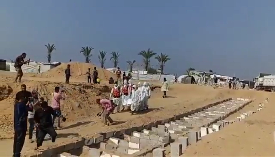38 Unidentified Palestinians Buried in Gaza Showing Signs of Torture and Beheading