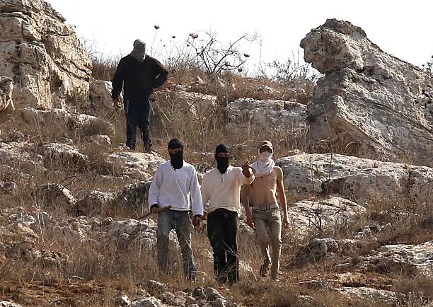 Israeli Settlers Launch Wave of Attacks Across West Bank, Injure Journalists and Civilians