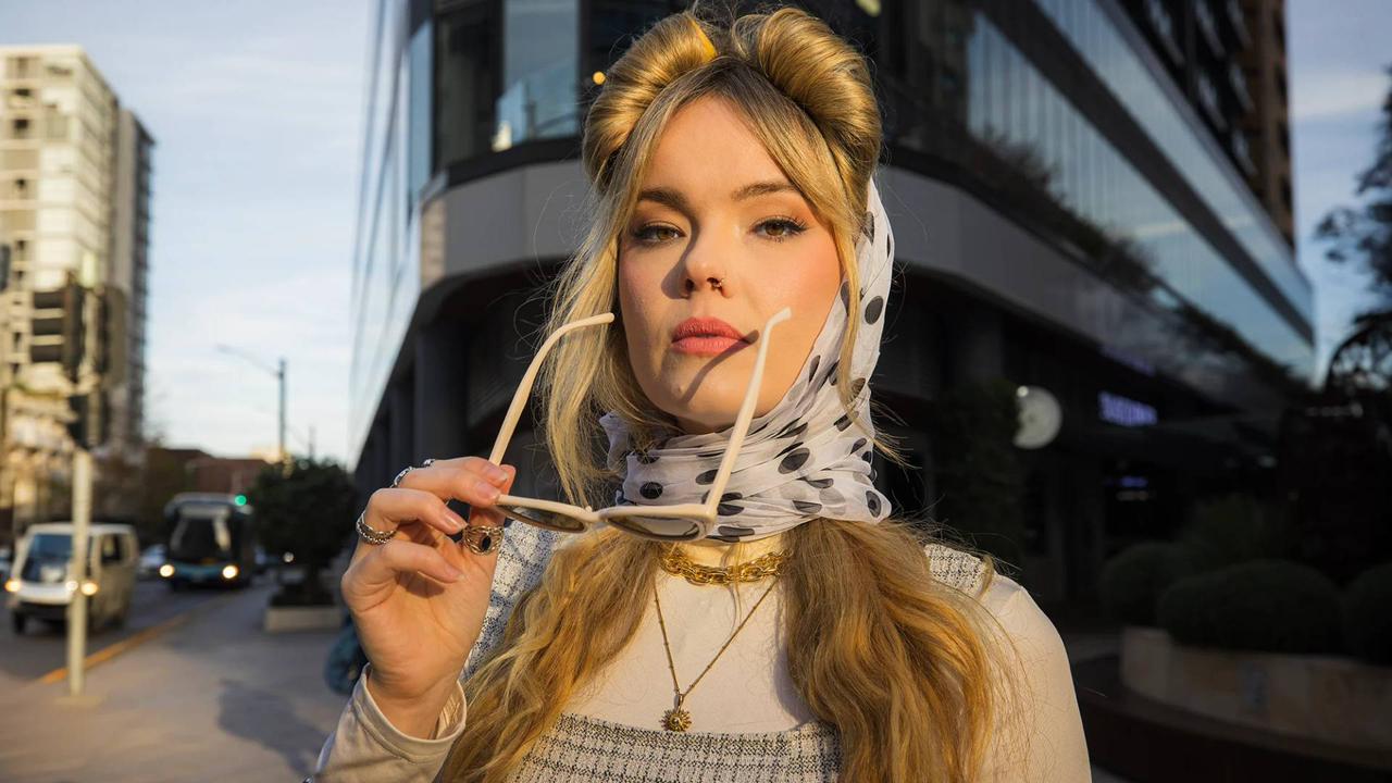 “Bibi, How Do You Sleep”: After Losing Contract Over Gaza ‘Genocide’ Lyrics, Australian Singer Hits Again With New Song