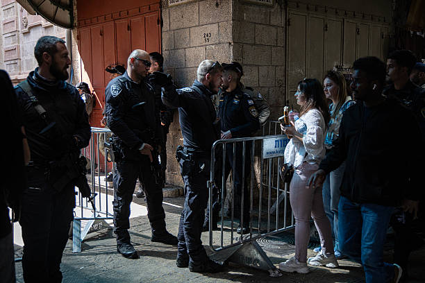 Israeli Forces Attack Christian Worshippers During Holy Saturday in Jerusalem