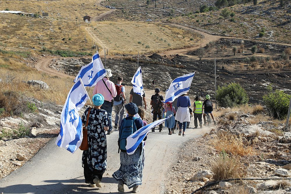 EU Agrees Sanctions on Israeli Settlers Over West Bank Violence, Hamas Rejects Equating Resistance with Occupation