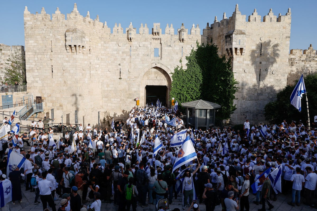 “Death to Arabs.. May Your Village Burn”: Israeli Settlers, Officials Join Provocative “Flag March”
