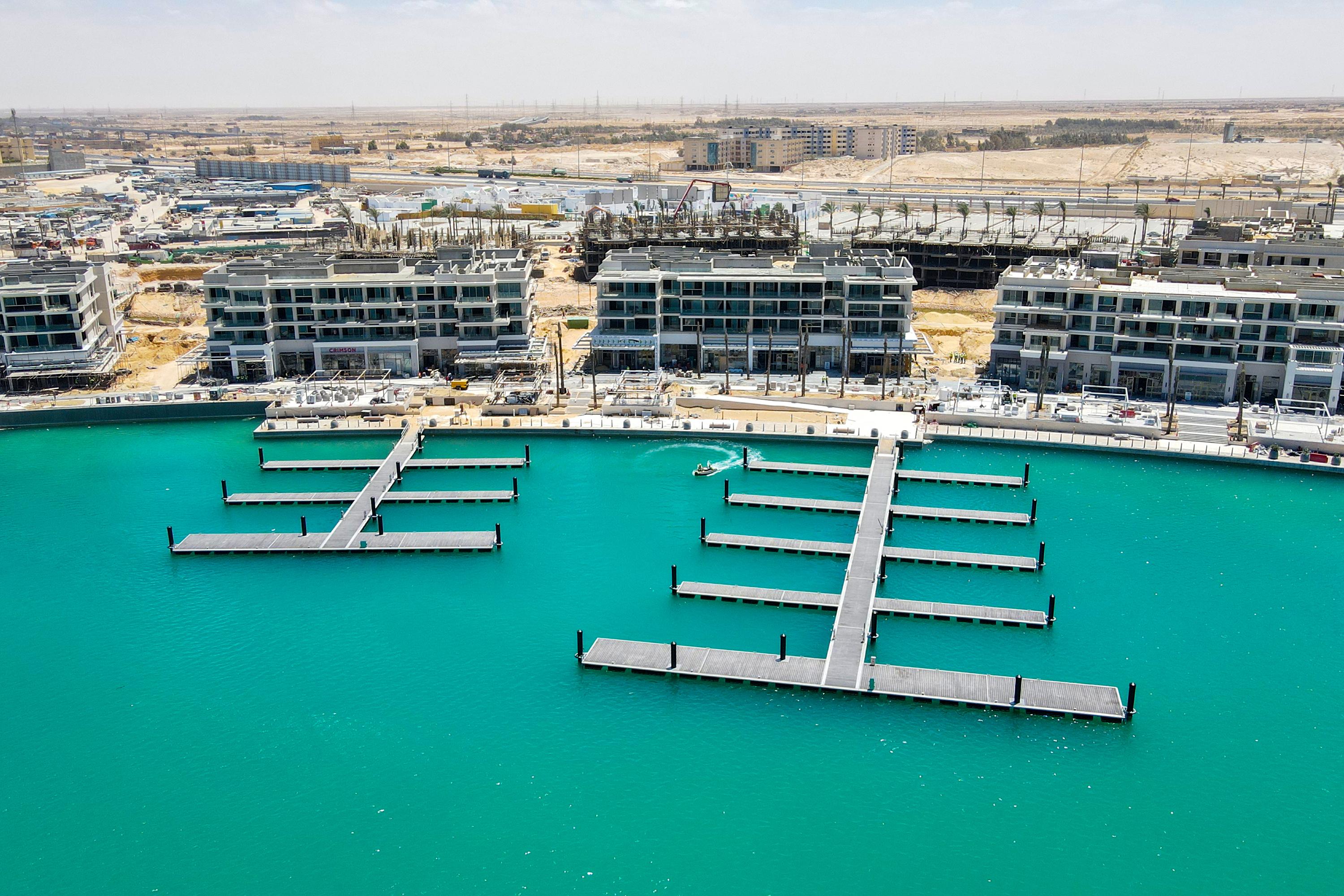 Construction of Marassi Marina Prefabricated Aluminium Pontoons