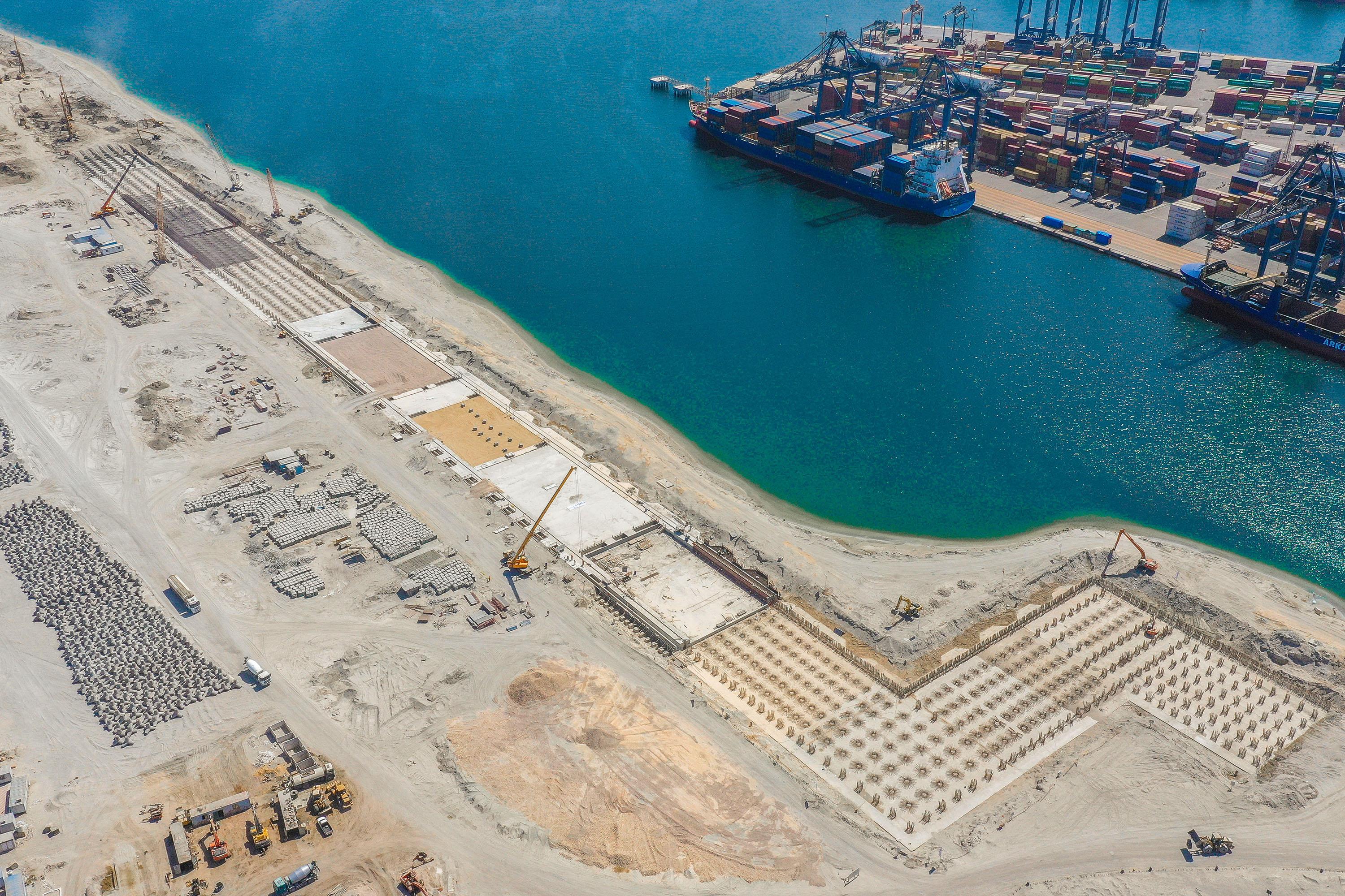 Construction of multi-purpose Terminal at Al-Dekheila Seaport, Berth 100 (Quay Wall)