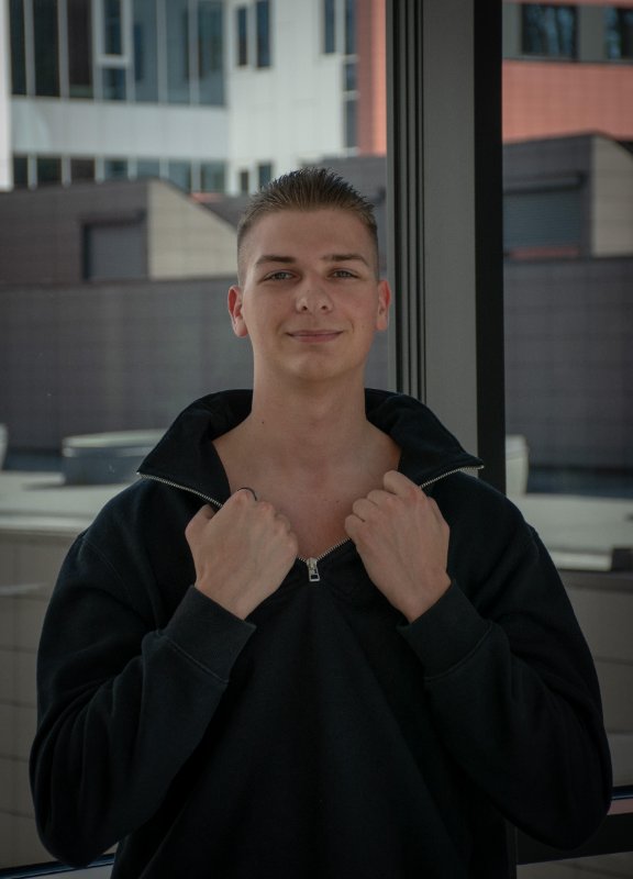 Dominik M.