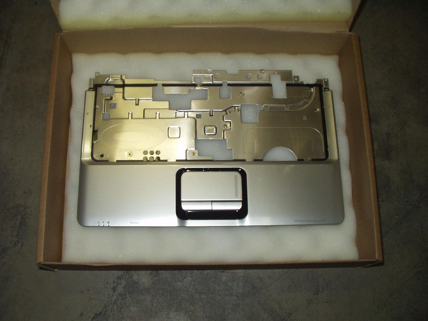 Top cover with touchpad for 