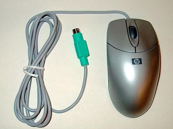 PS/2 scrolling mouse with 