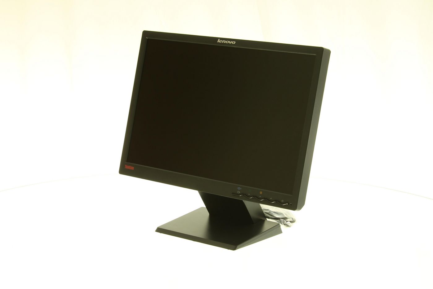 19-inch WXGA+ widescreen LCD 