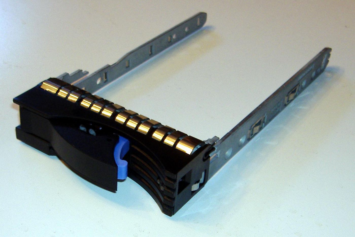 3.5" HotSwap Tray SATA/SAS