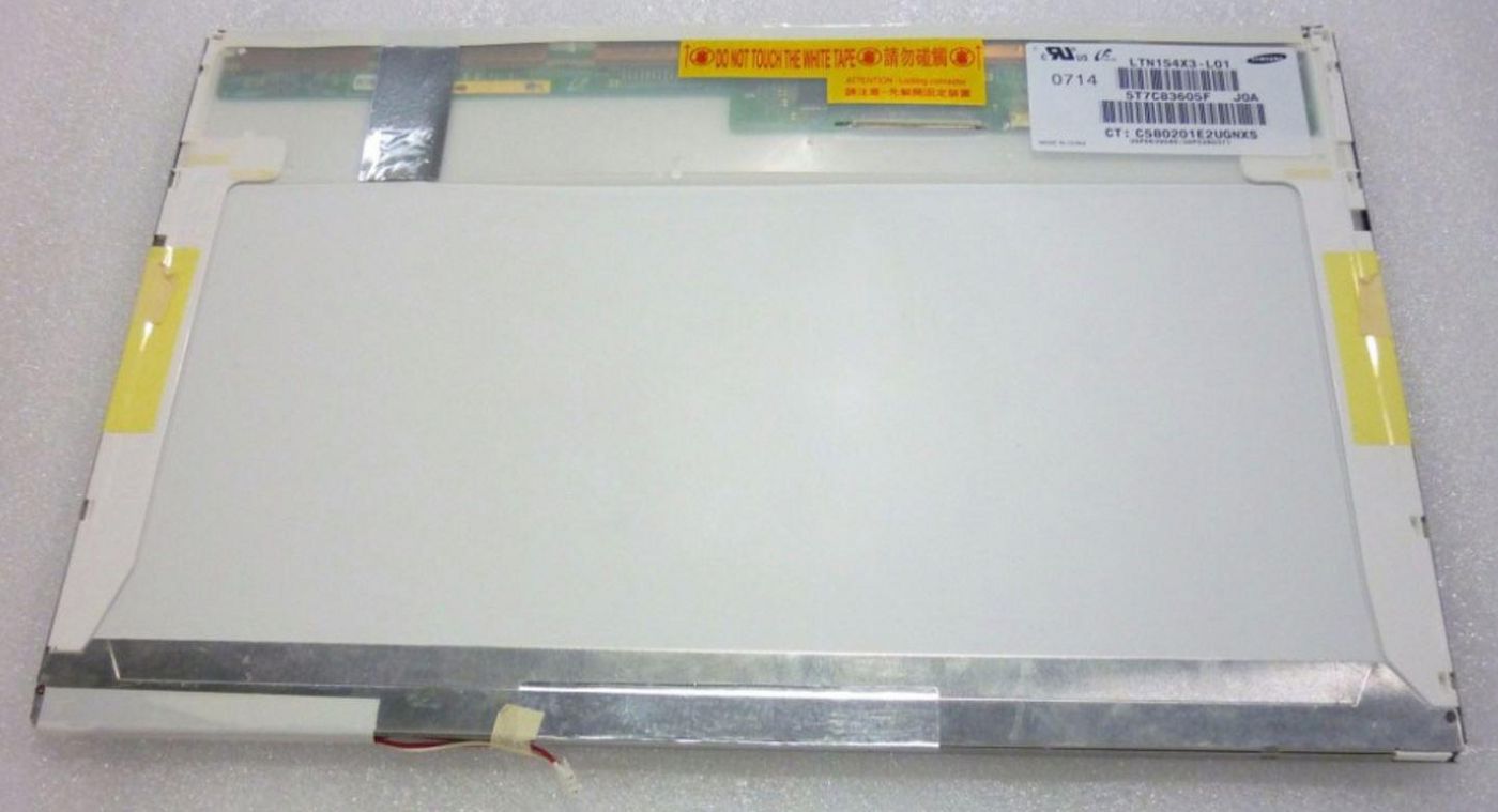 15,4" LCD HD Matte