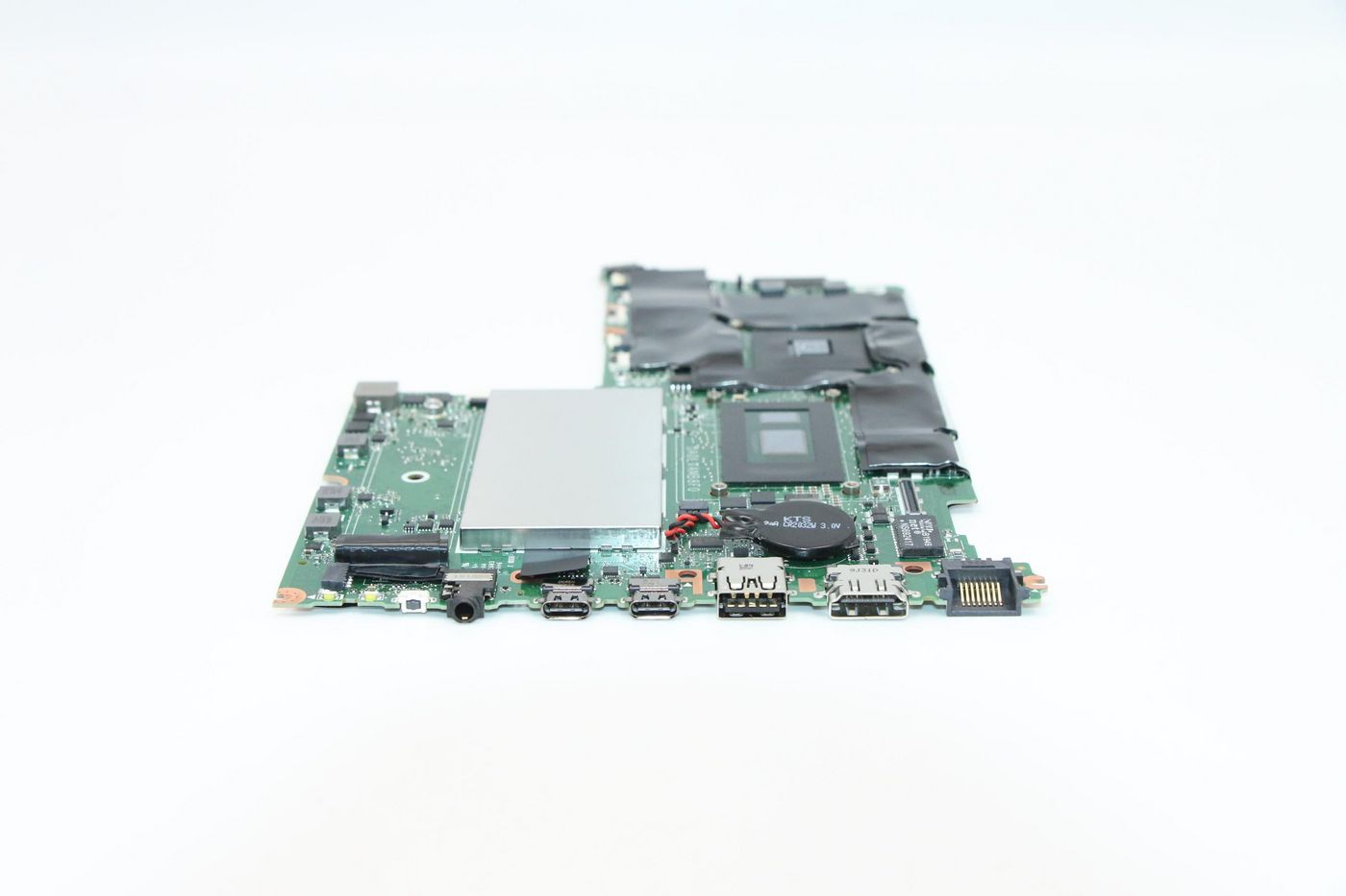 MBQ20RWNOKI310110U_UMA_8GCN