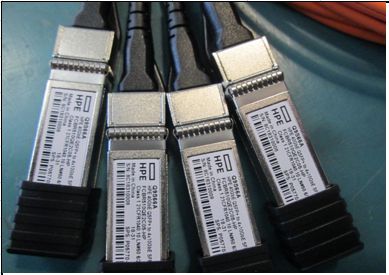 40GbE QSFP+ to 4x10GbE SFP+ 