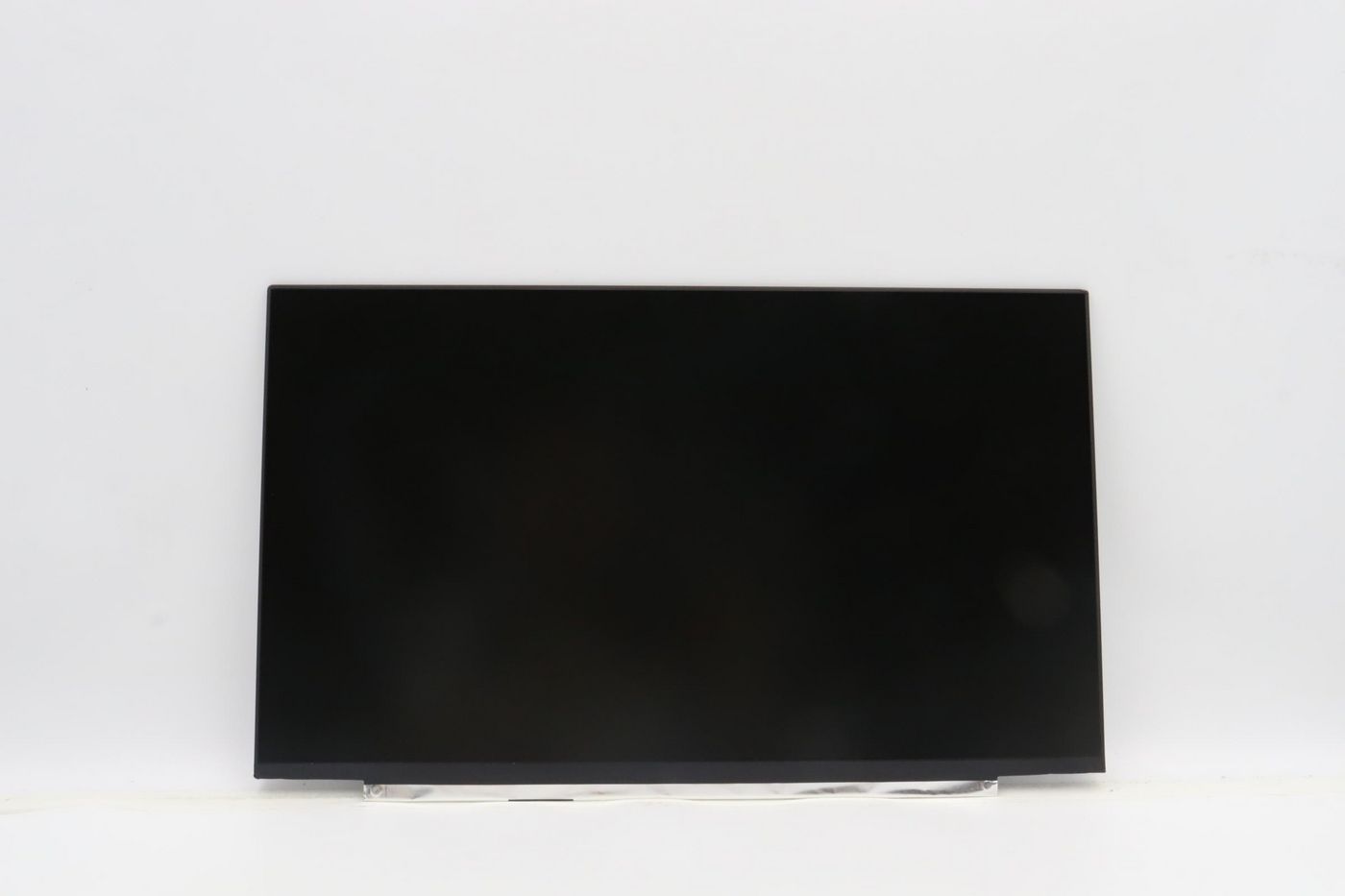 15.6-inch FHD IPS LCD display