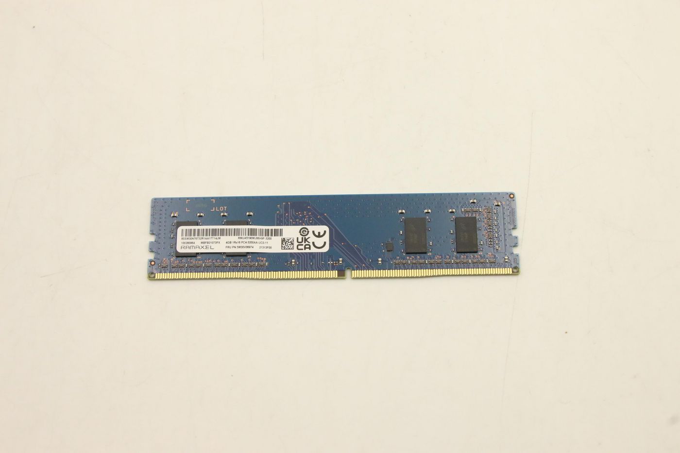 4GB DDR4 UDIMM memory module, 