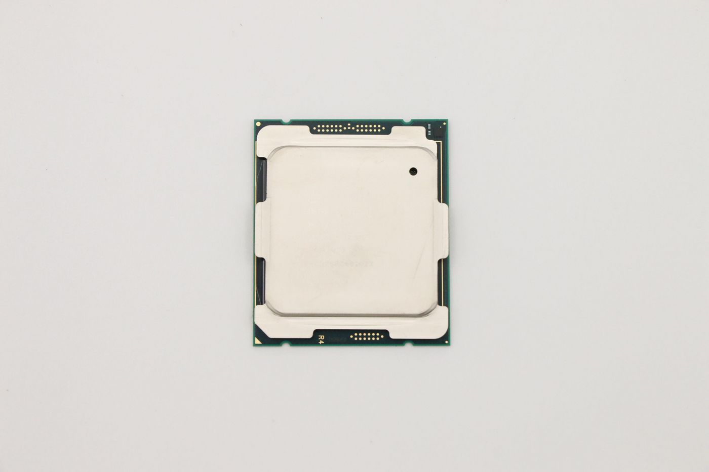 Intel Xeon W-2225 4C 4.1GHz 