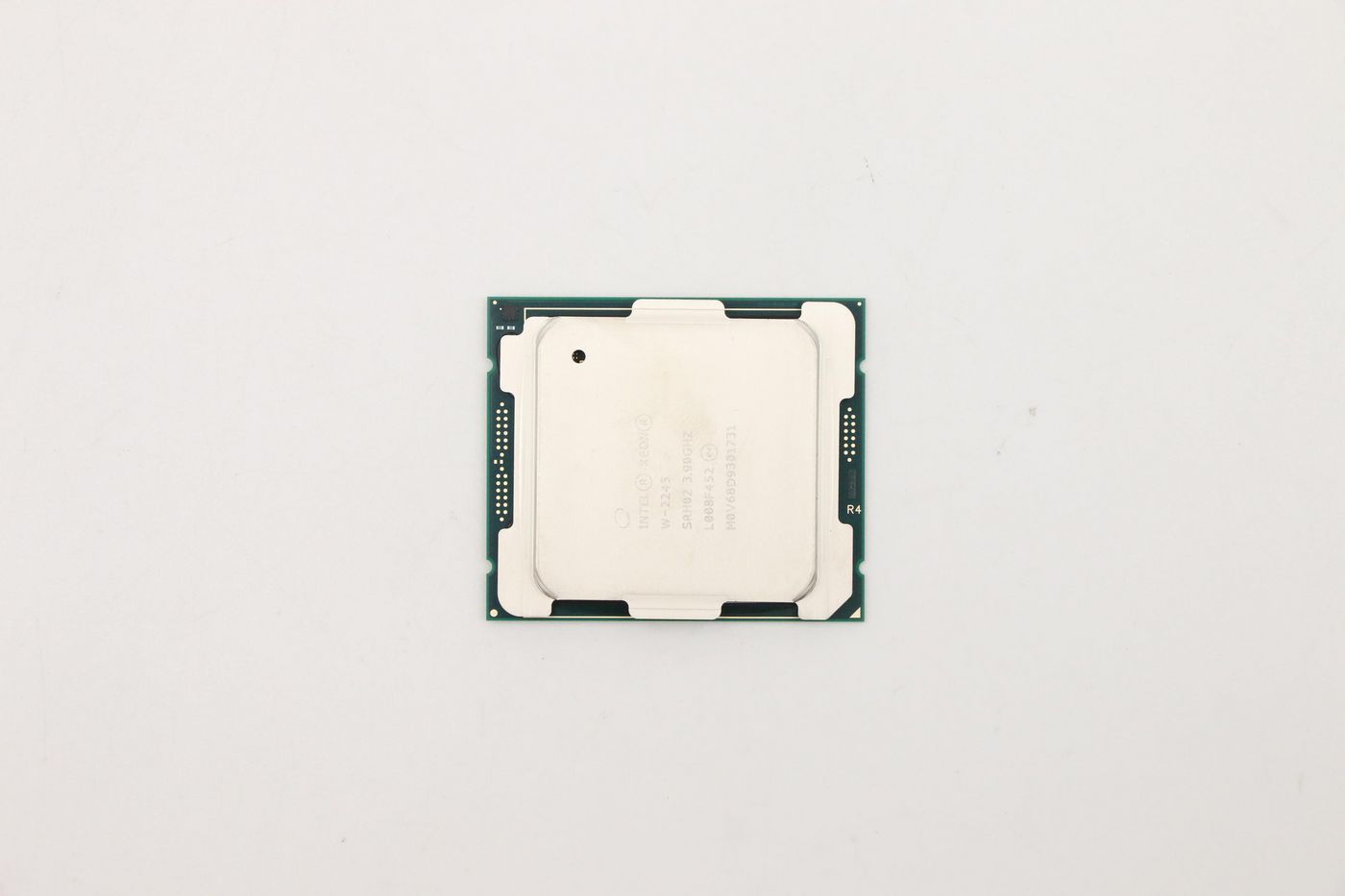 Intel Xeon W-2245 processor, 
