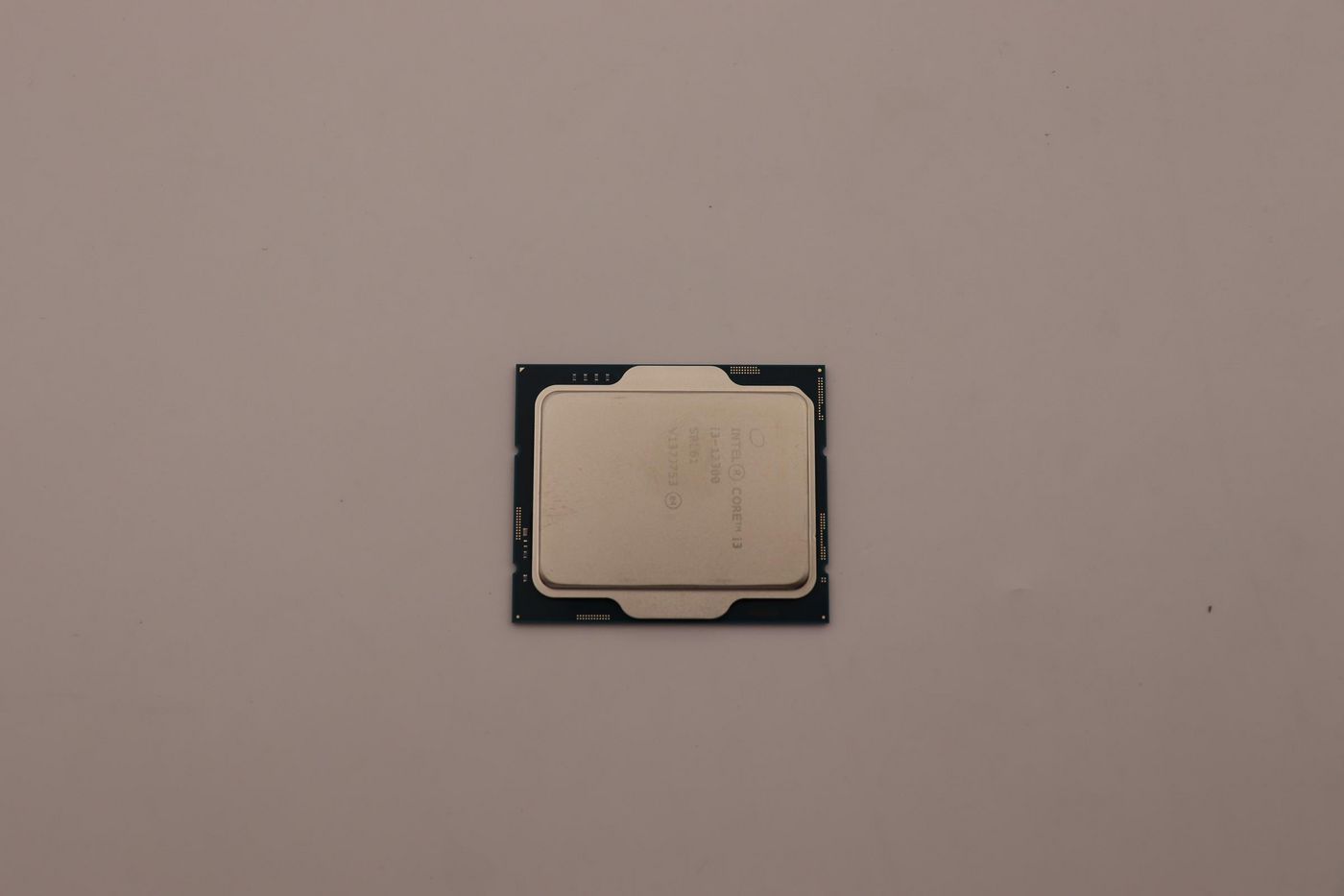 Intel Core i3-12300 