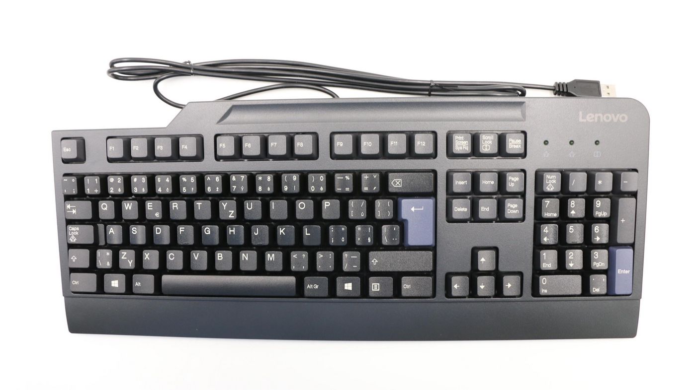 USB keyboard with 104 keys 