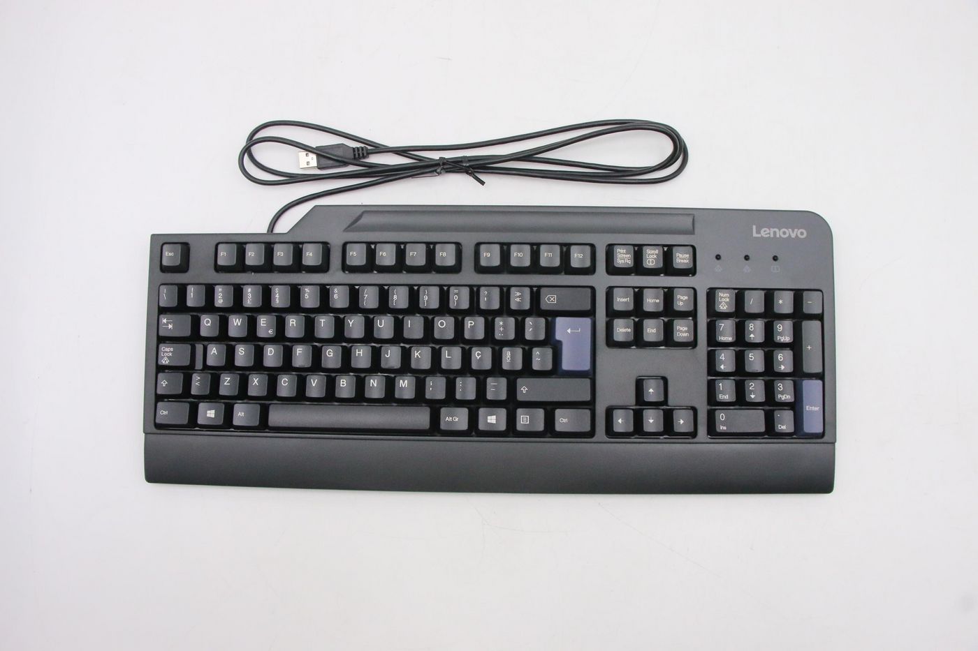 USB keyboard with ergonomic 