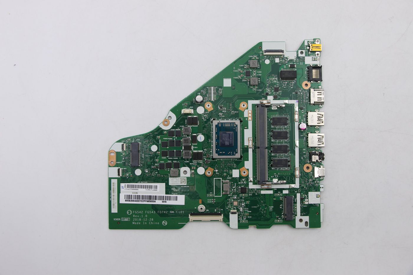 MB L 81LW WINA300U_UMA_4G