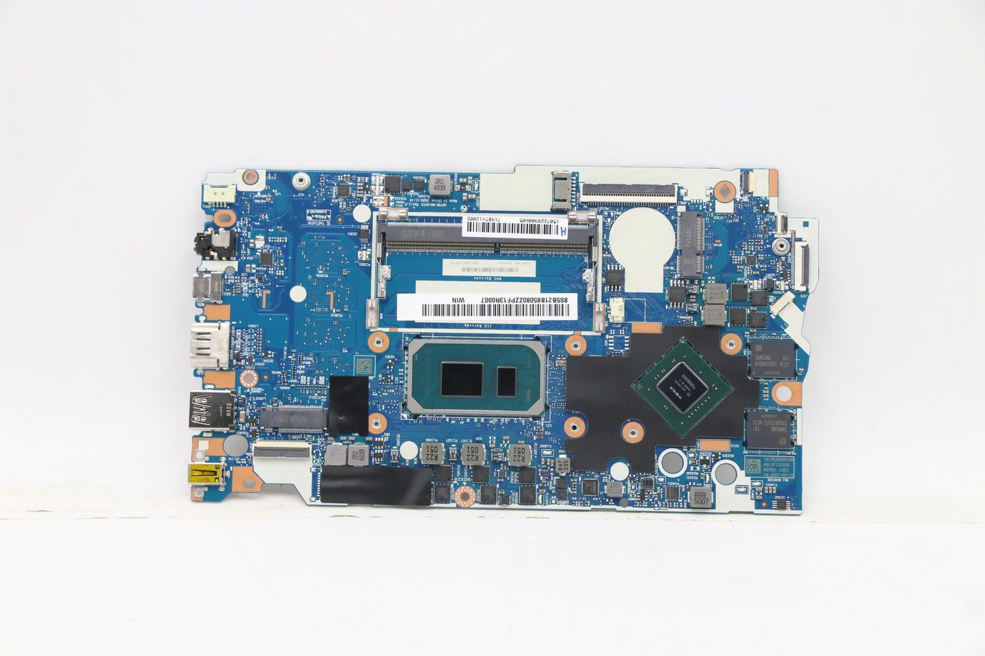MB L82H9 WIN I71165G7MX3502G8G