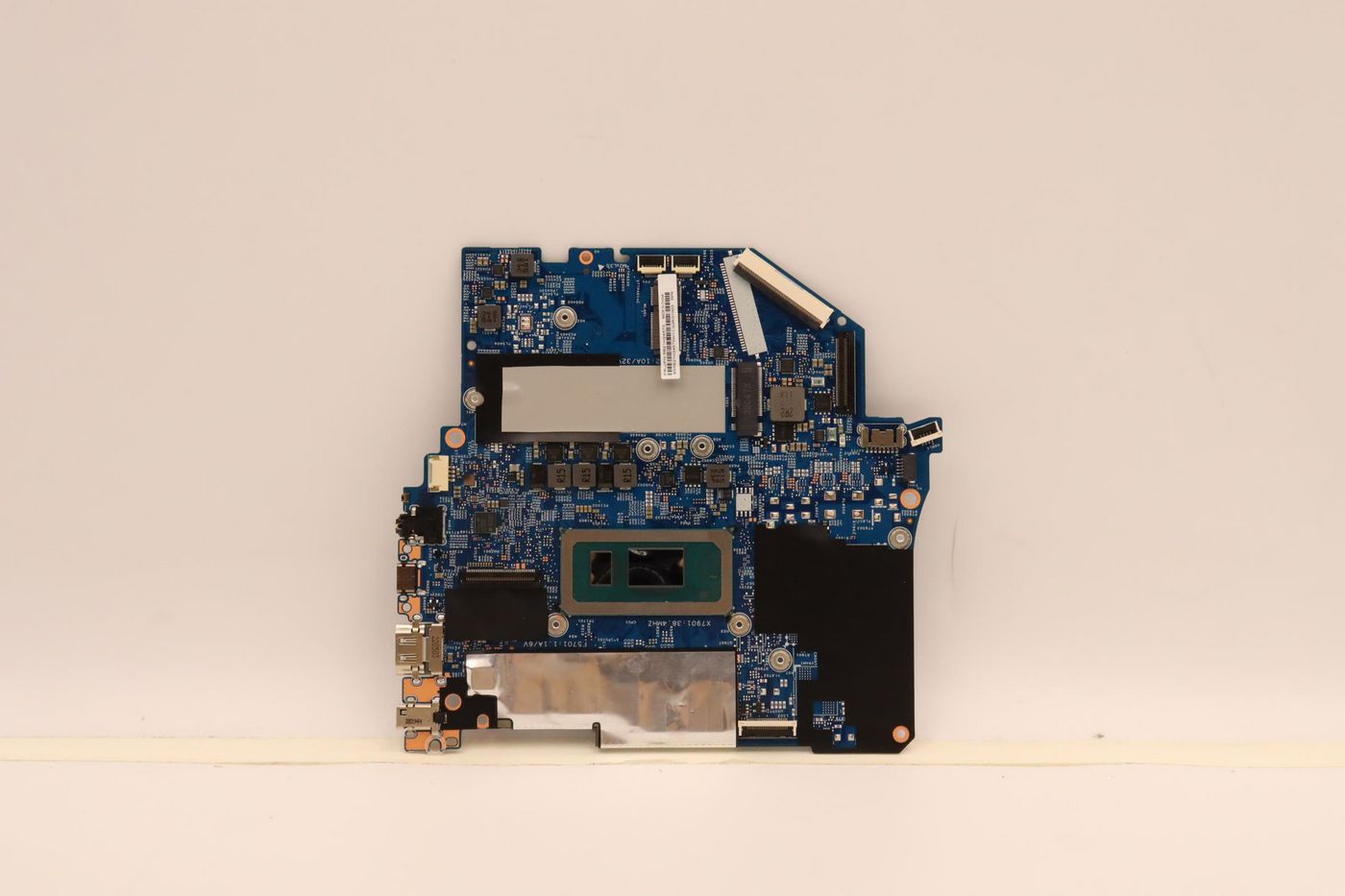 ThinkPad X1 Carbon Gen 10, 