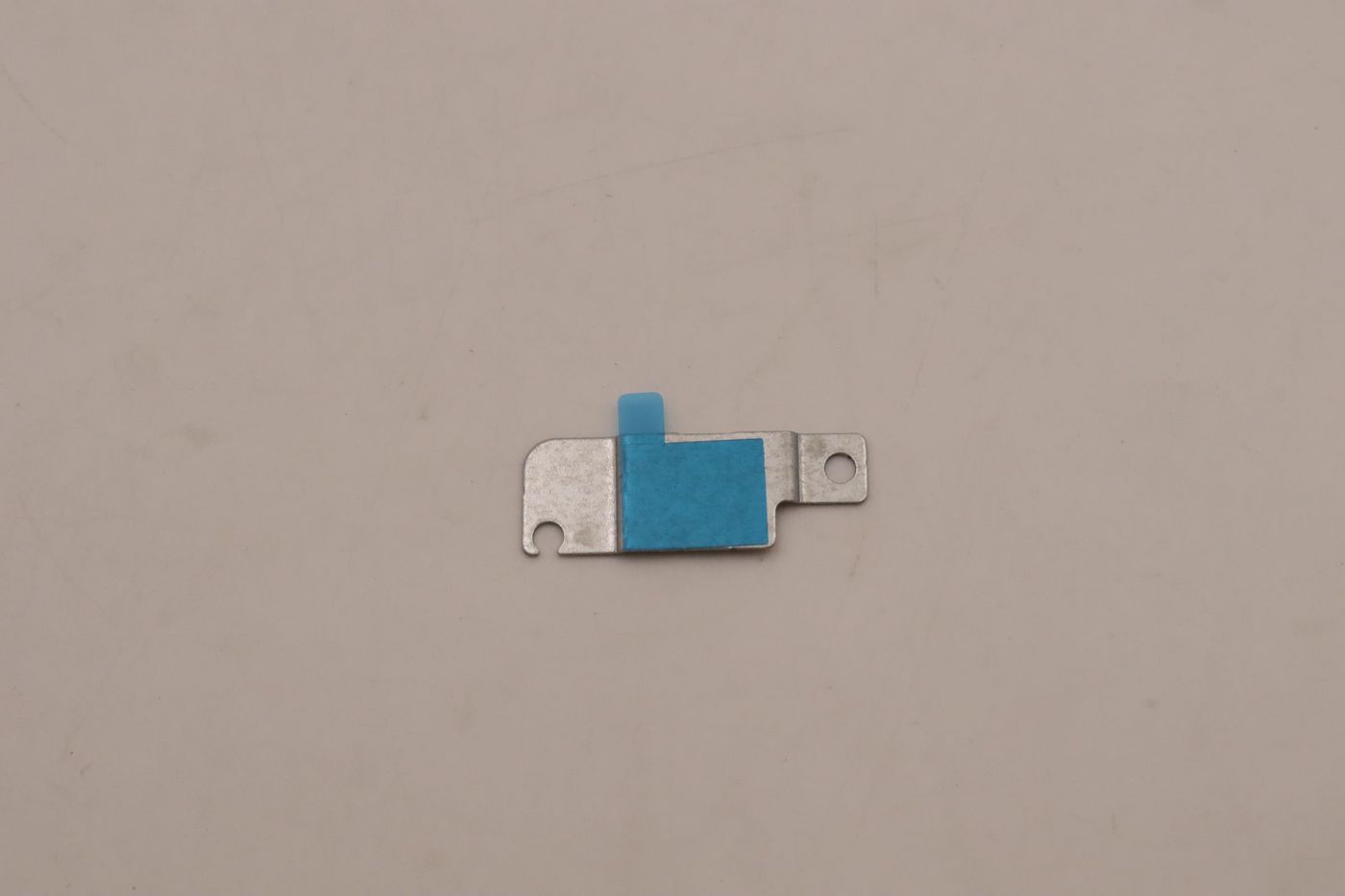 Lenovo Cover Bracket WT 82TQ LCDCable BKT