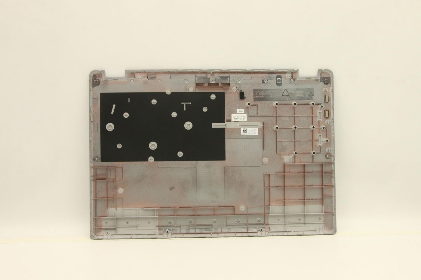 Lower case cover for 82T3 