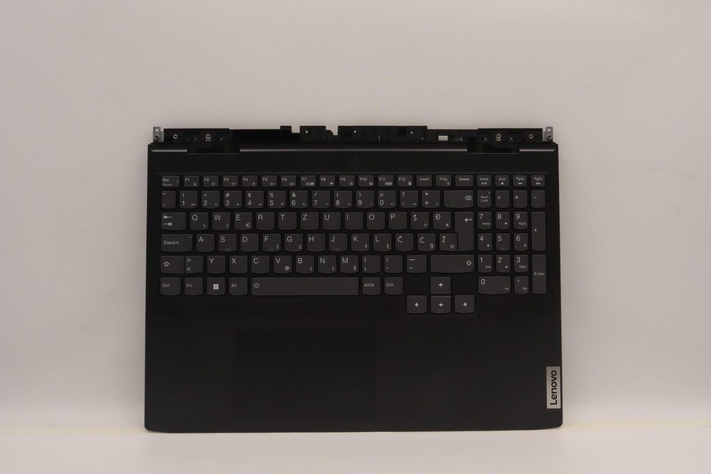 Integrated keyboard for C82SA 