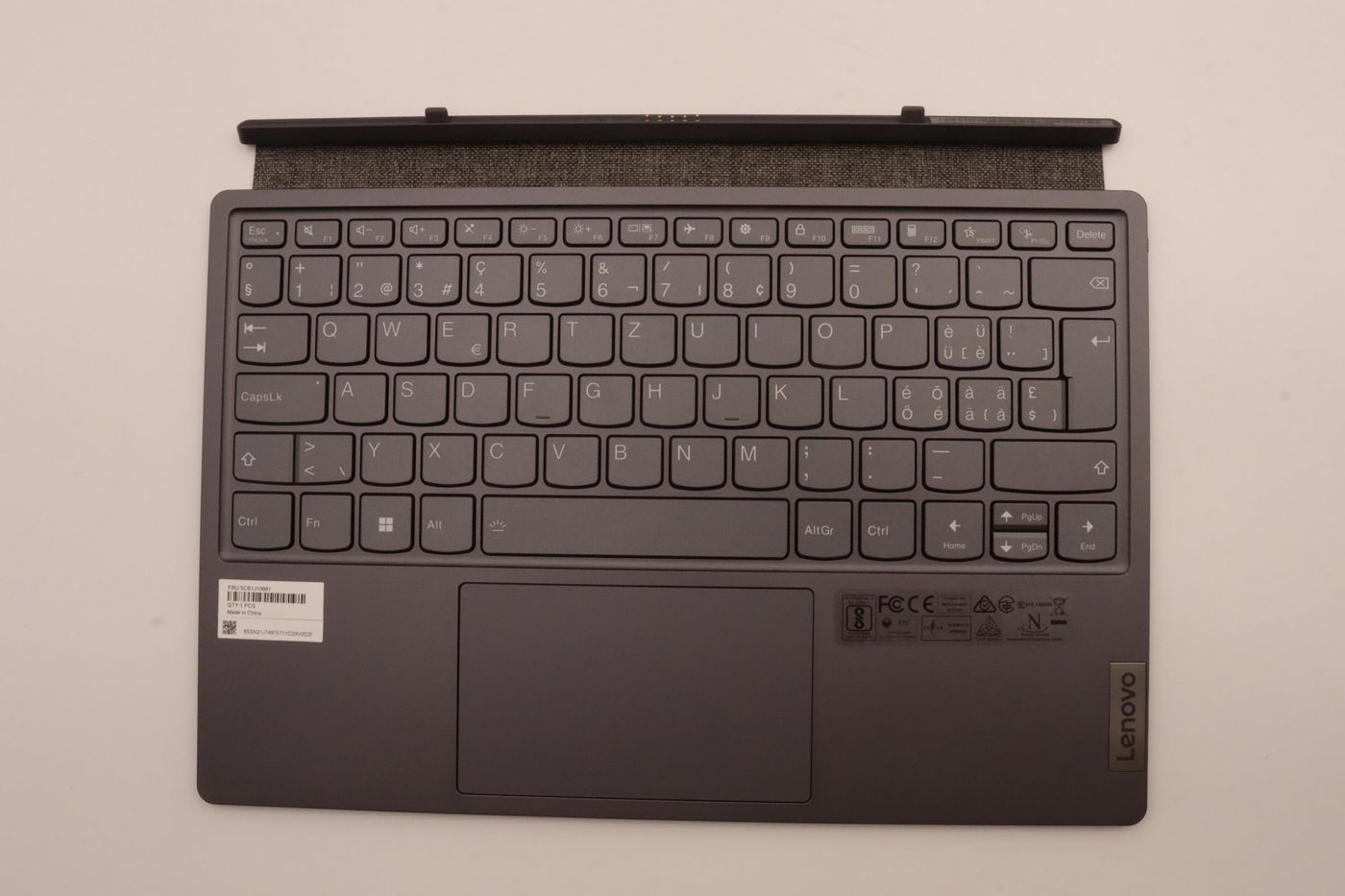 Lenovo Cover Upper Case w/ Keyboard SWS WT 82TQ BL SG