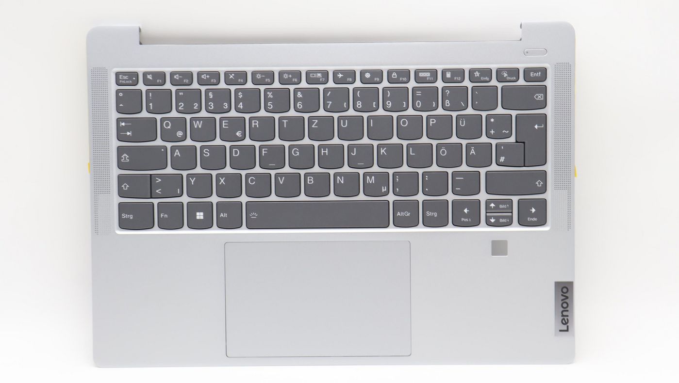 COVER UpperCase_GER C82XD FP 