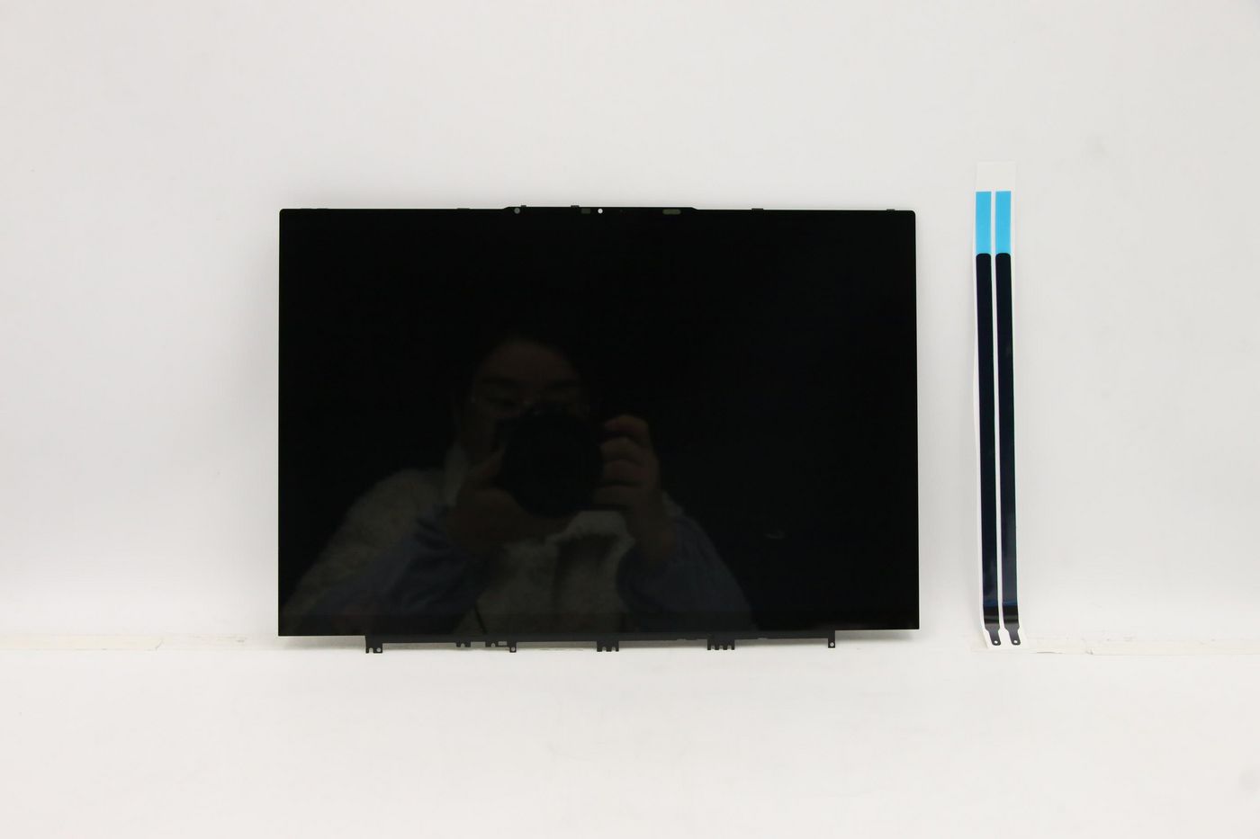 LCD ModuleL82LW/glue*0.2g