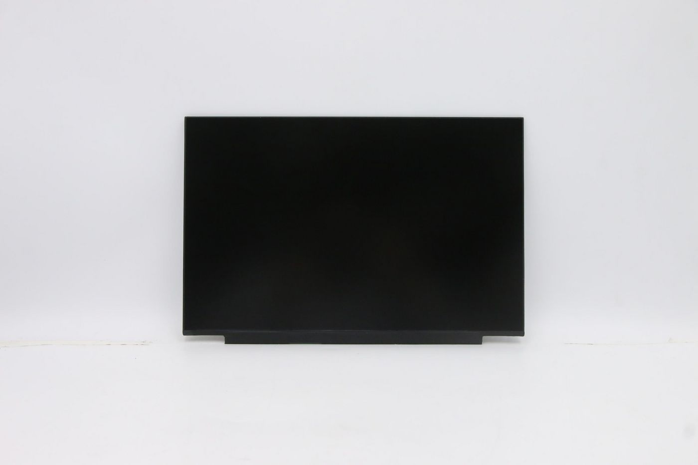 13.3-inch QHD IPS LCD screen 