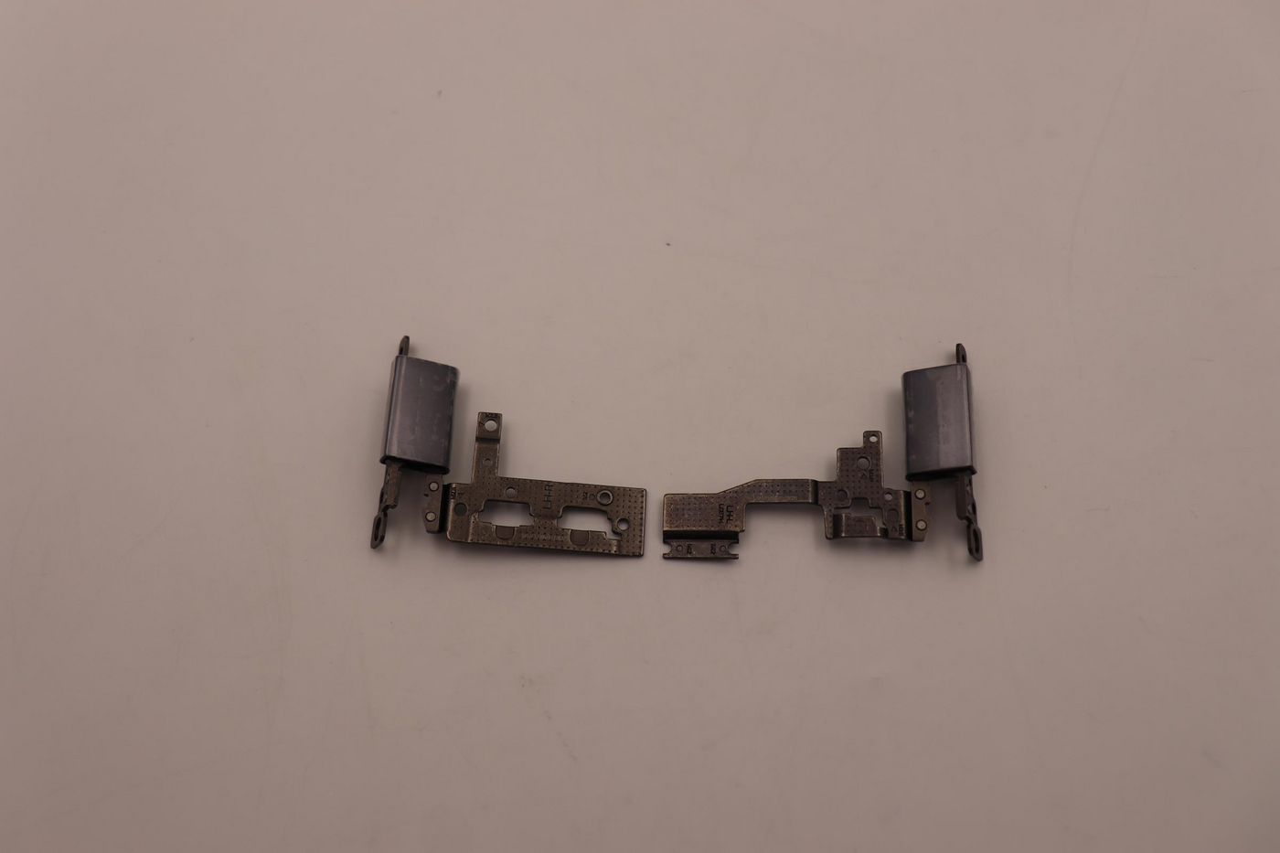 HINGE Hinge W 82R9 SG