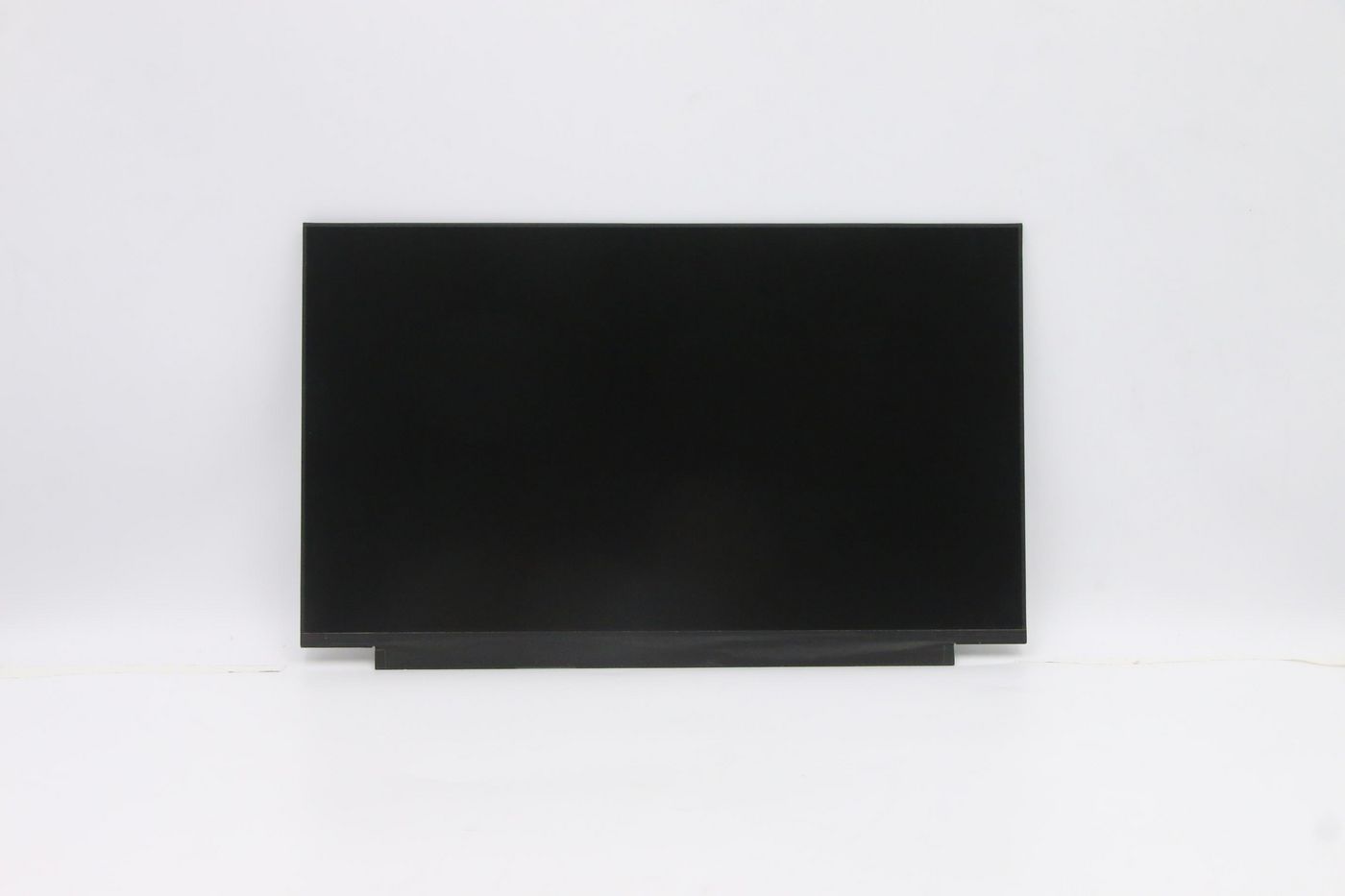 15.6" 4K IPS display with 