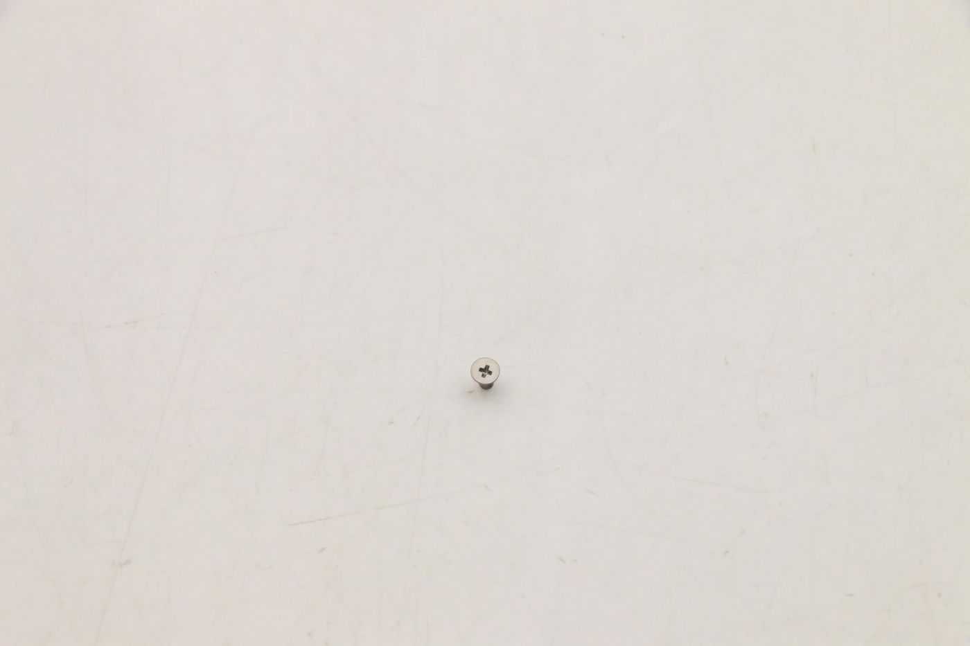 Lenovo Cover Screw L 82RF 4L PVD-GR