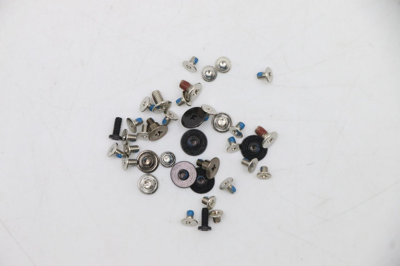 Thor1.0 AMD FRU  Screw KIT