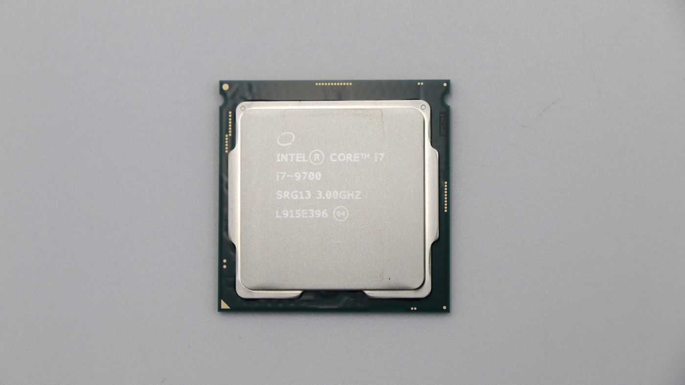 Intel i7-9700 3GHz/8C/12M