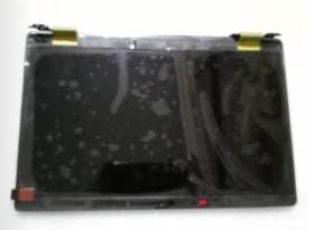 14-inch Full HD touch screen 