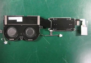 Heatsink assembly with fan 