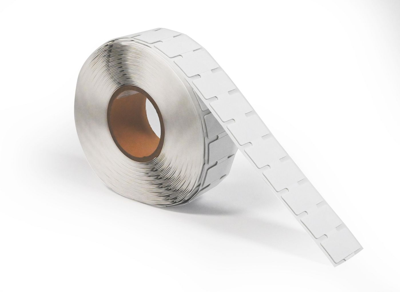 White Polyester RFID On-Metal 