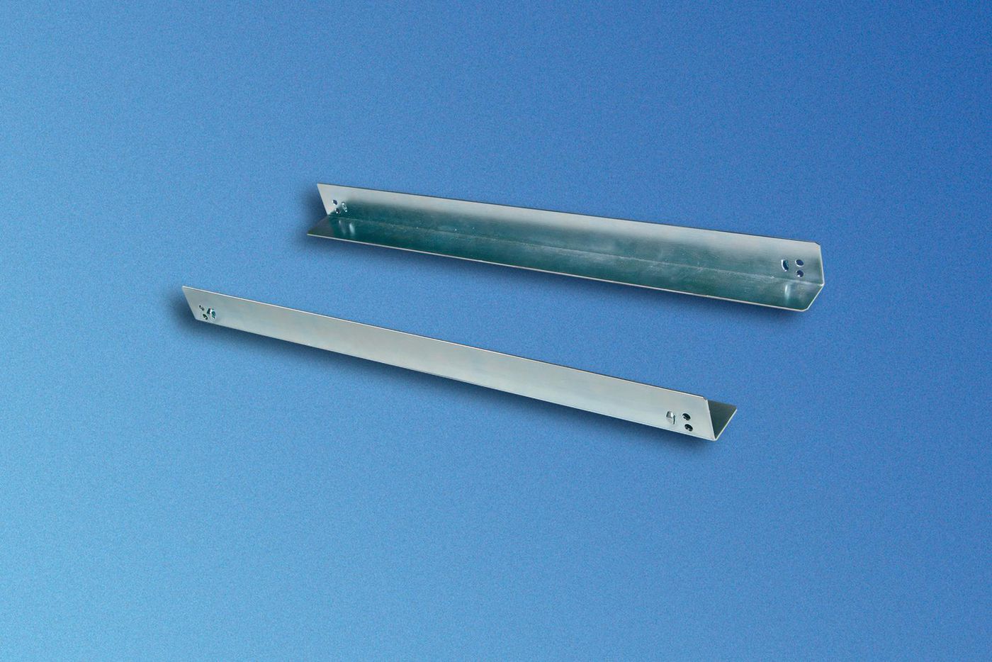 HOOK-IN CHASSIS RUNNER d740