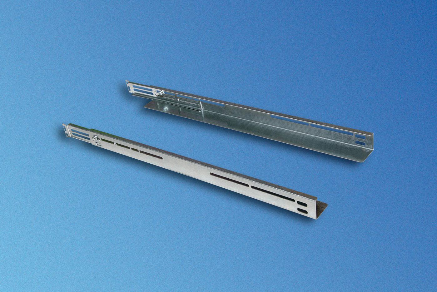 CHASSIS RUNNER DEPTH-VARIABLE 