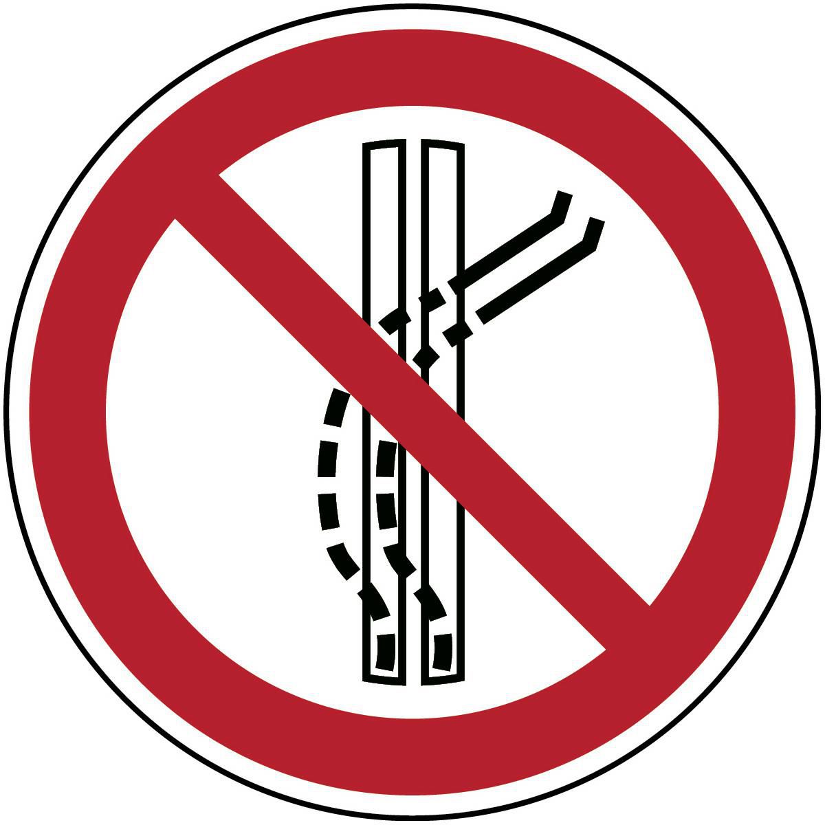 Do not leave the tow-track - 