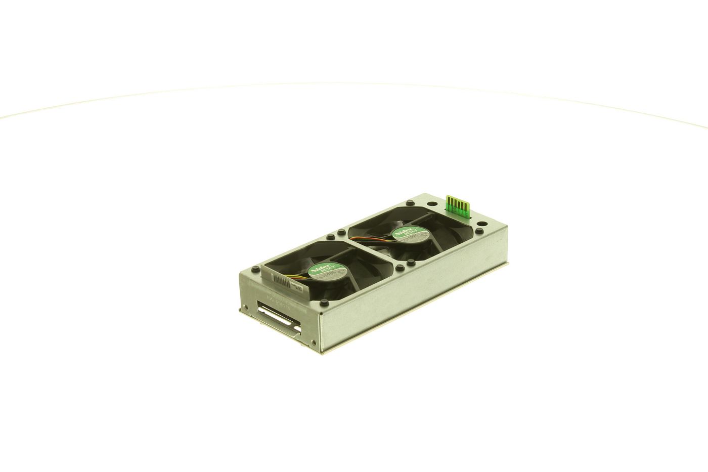 Hot-Pluggable Front Fan (Beach