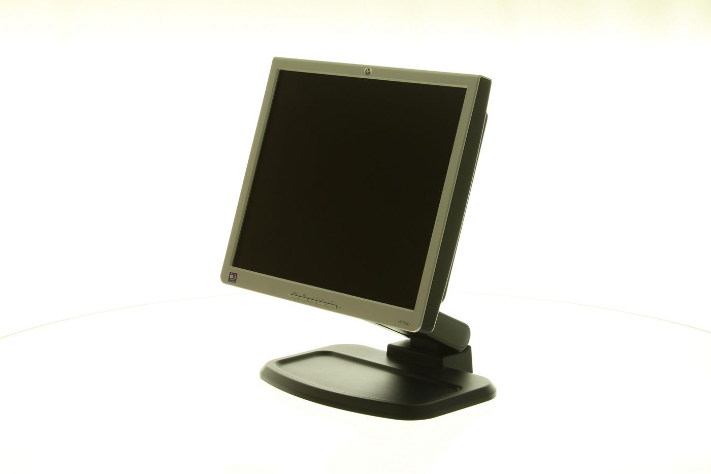 L1740 17 TFT MONITOR