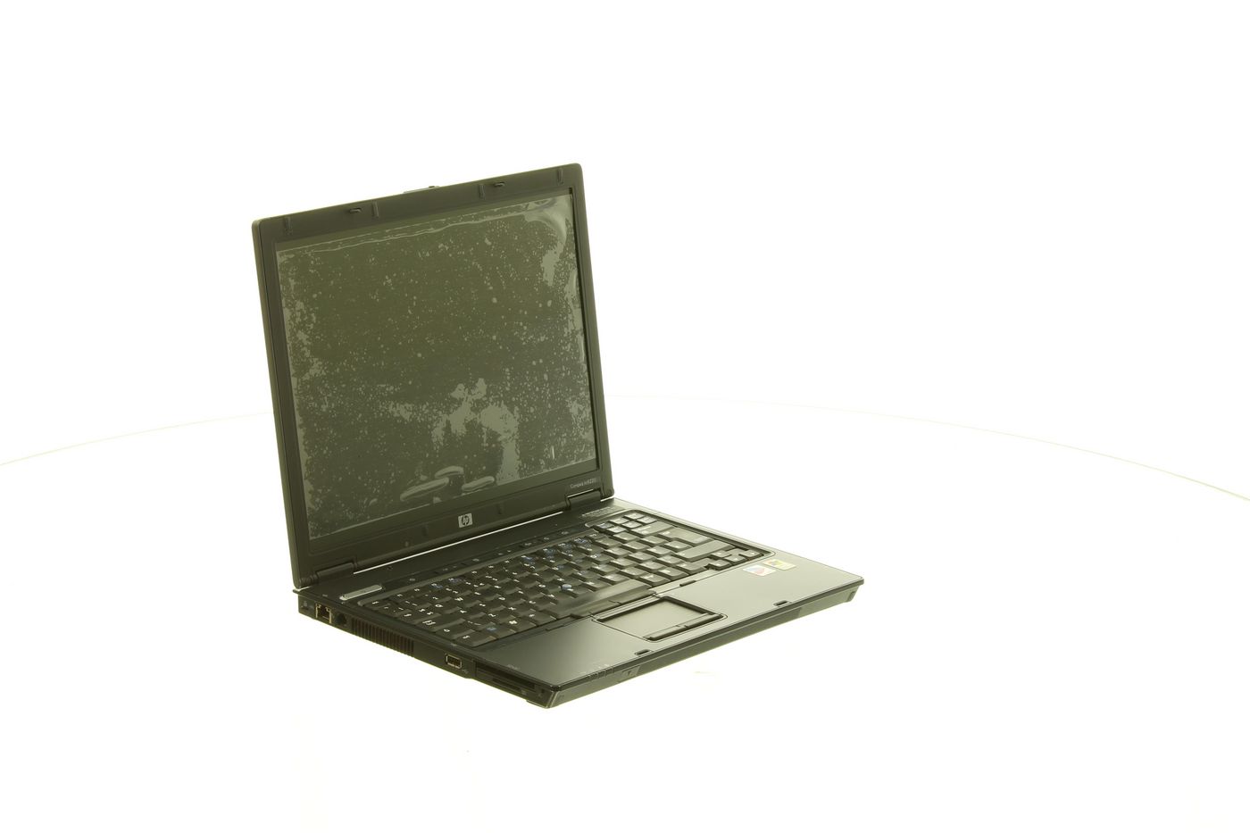 NC6220 laptop with PM 740 