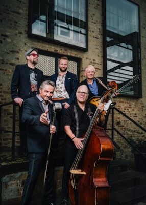 B. B. & The Blues Shacks