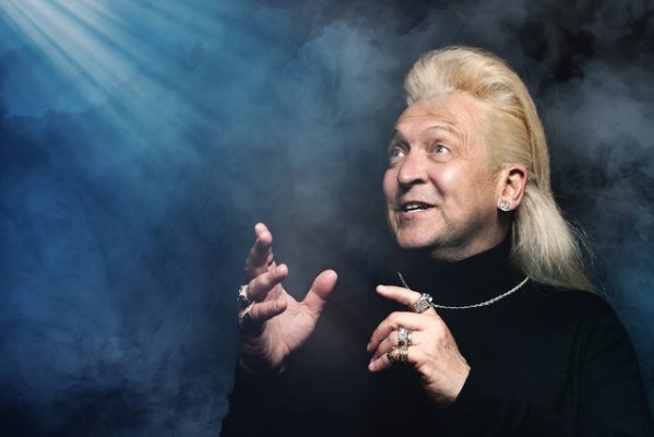 Clinton Baptiste: Intercambio Espectral